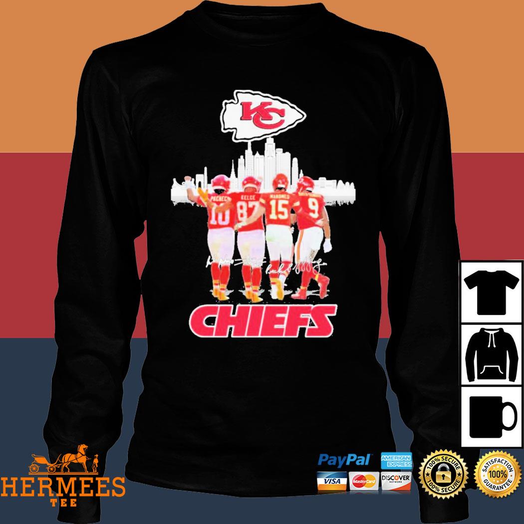 Kansas City Chiefs Skyline Isiah Pacheco Travis Kelce Patrick Mahomes Ii  And Juju Smith-schuster Signatures Sweatshirt, hoodie, sweater, long sleeve  and tank top